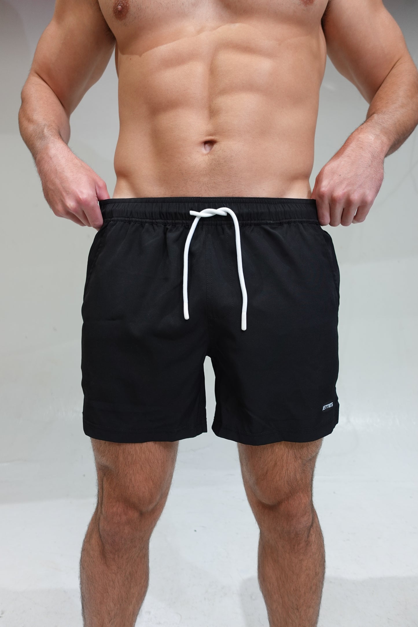 THE SOLIDS v2 - CLASSIC BLACK